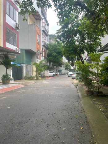 Bán 43.6 m2 đất tái định cư gia lâm  đường 11m có vỉa hè 7719156