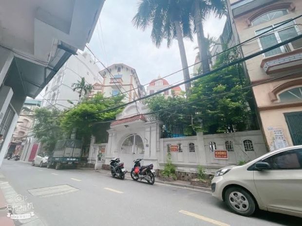 Biệt thự vip trung kính  314m²  mt 13m  biệt thự mặt 7719626