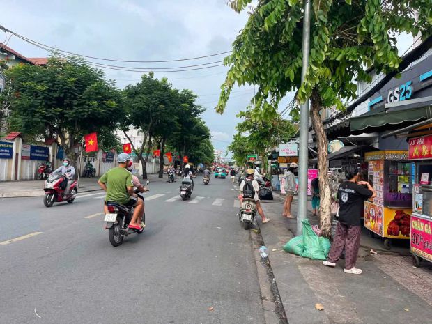 Sang quán mì cay đối diện trường cấp 3 , mb bao đẹp, đường 7720394