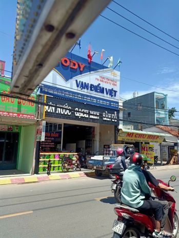 Gấp 2 mt cực đẹp  phan văn hớn  bà điểm, hóc môn  thuê 7720621