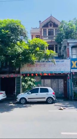 Cho thuê nhà 4 tầng mặt đường quốc lộ 2  kim anh, sóc sơn 7720854