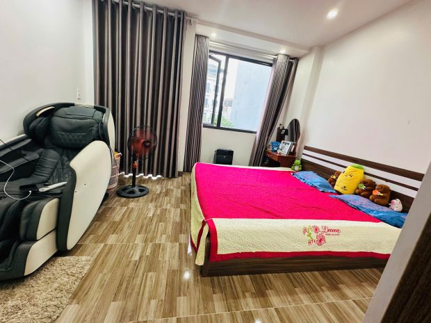 Nhà 3 tầng khu tái định cư vinhomes riverside  hồng 7721051