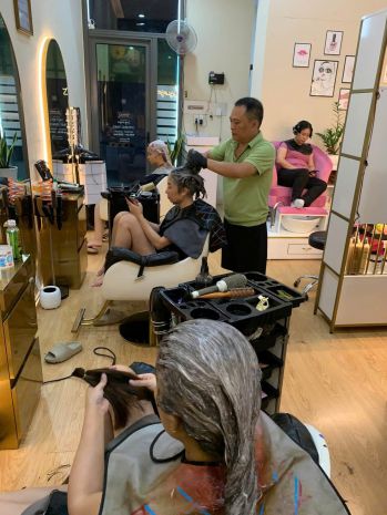 Sang nhượng tiệm tóc  nail - vị trí đẹp trong chung cư cao 7721804