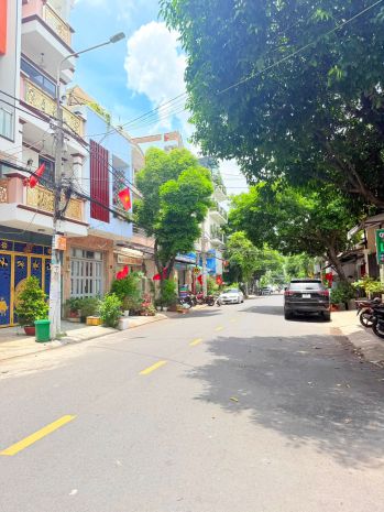 Mặt tiền khu bàn cờ họ lê  nhà đẹp 3 tầng 130m²  ngang 7722289