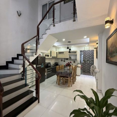 Gần mercedes - nguyễn văn khối  ô tô thông 57m²  4 tầng 7722351