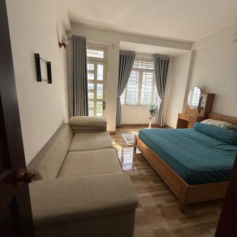 Gần mercedes - nguyễn văn khối  ô tô thông 57m²  4 tầng 7722353