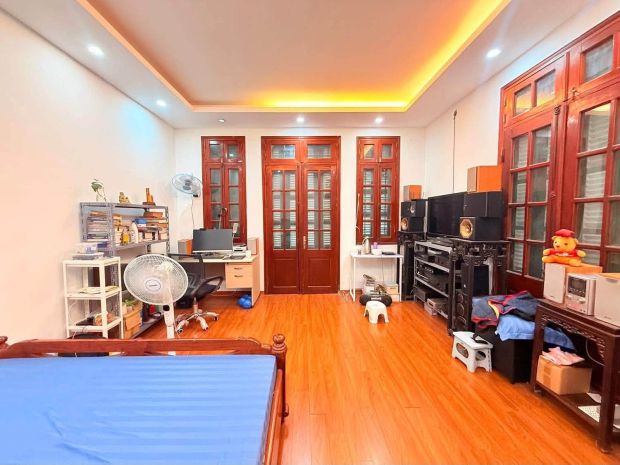 Nhà nguyễn khang  71m²  mt 6,02m  5 tầng  ô tô tránh 7722611