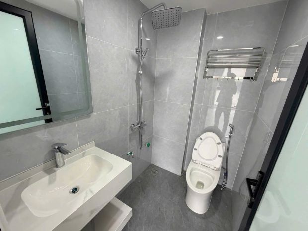 Cho thuê nhà nguyên căn mặt bát khối- cổ linh-35m 5 tẩng 3 7723507