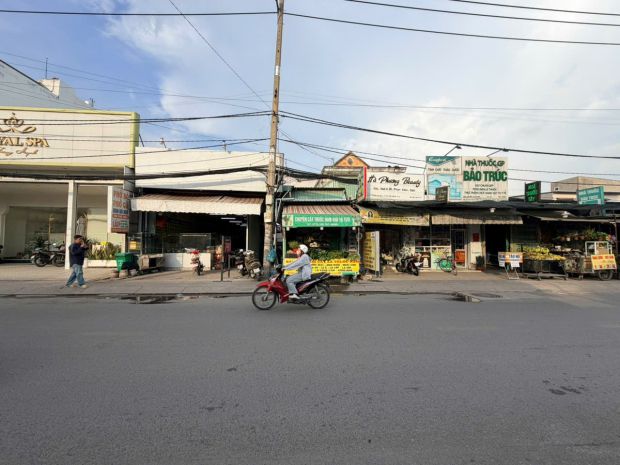 Chủ cần bán gấp  giảm thẳng 900 triệu
 - mặt tiền vườn lài 7723579