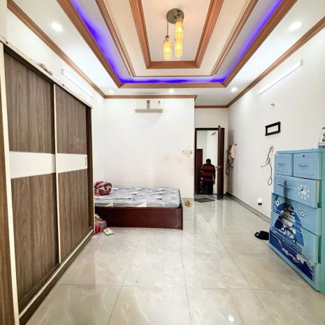 Gần emart 2 - phan huy ích  xe hơi tận cửa 63m²  4 tầng 7723629