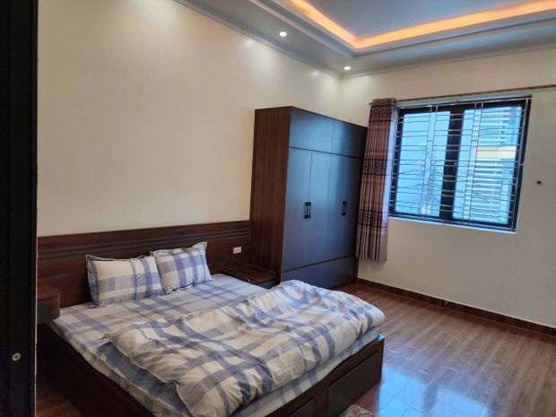 Cho thuê nhà 3,5 tầng phố đỗ nhuận - đường văn cao- quận 7724525