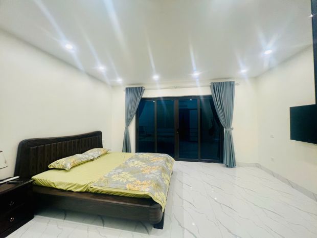 Cho thuê nhà ngay chợ yên phụ  tây hồ  50m²  4 tầng  5pn 7725780