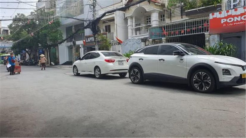 Tòa nhà 6 tầng  hẻm xe tải quay đầu 10m  vừa ở vừa 7725805