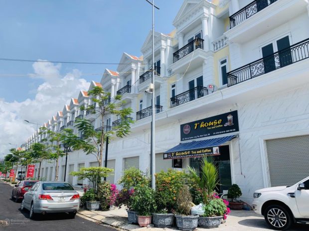 Bán lô góc 106m2, ngang 8m, sát sân bay long thành chỉ 4 tỷ. 7727702