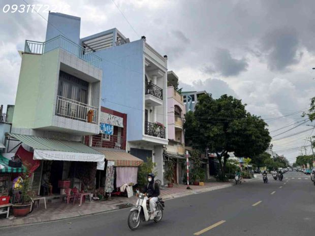 Mặt tiền bến bình đông 9x23, 207m2, khai thác chdv chỉ 16 7730553