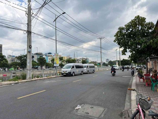 Mặt tiền bến bình đông 9x23, 207m2, khai thác chdv chỉ 16 7730554