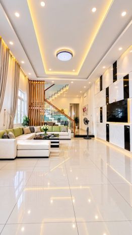 Nhà căn góc nguyễn công hoan 134m2, 2 mặt tiền, gần bến xe, 7730604