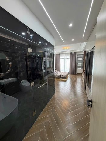 Nhà luxury trong khu dân cư công viên an sương đông hưng thu 7730893