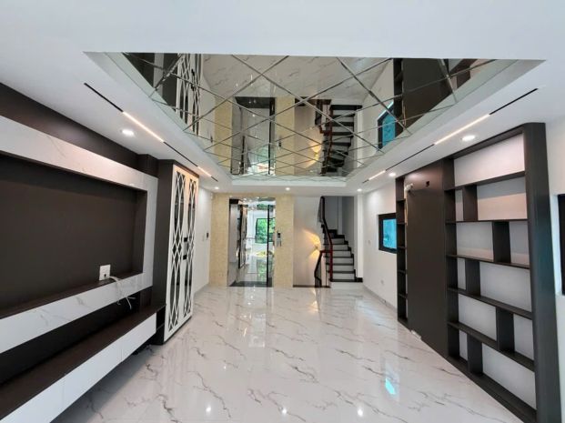 Bán nhà phúc lợi  ngõ ô tô tránh  gara ô tô  thang 7732380