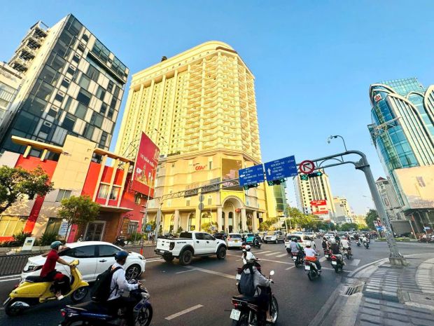 Quận 3: chính chủ  bán tòa nhà 9 tầng 2 hầm mặt tiền lý 7732900