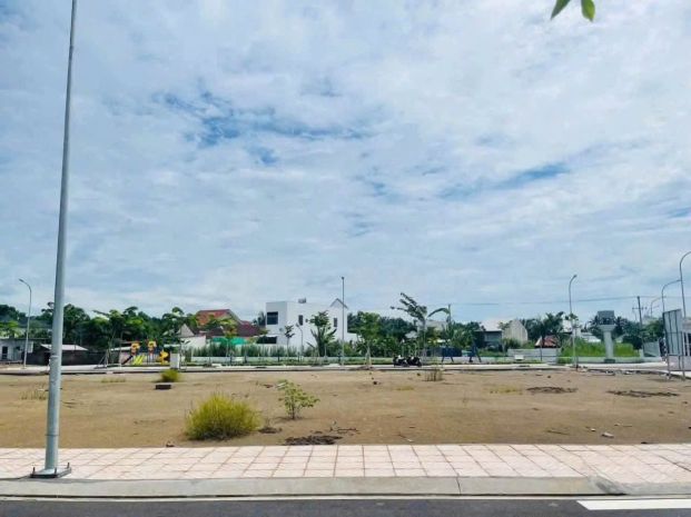 Hót hot !!! nhanh tay sở hữu ngay lô  đất nền trung tâm ngã 7733336