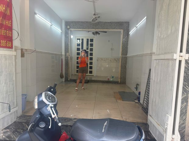 Cho thuê mặt bằng vị trí đẹp dân cư đông tai 68 đô tân 7735044