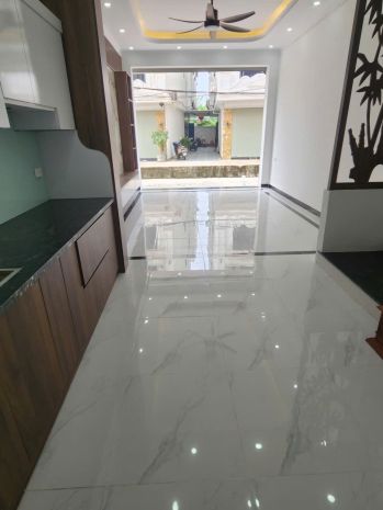 Nhà đẹp 5 tầng  full nội thất  nhỉnh 4 tỷ  phượng đồng 7735242