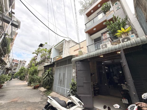 Bán nhá phan huy ich gv 4 x17 4 tầng hxh 7,6 tỷ 7735472
