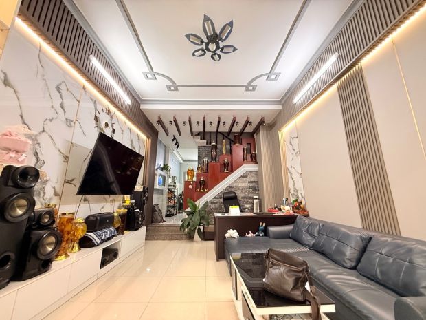 Bán nhá phan huy ich gv 4 x17 4 tầng hxh 7,6 tỷ 7735473