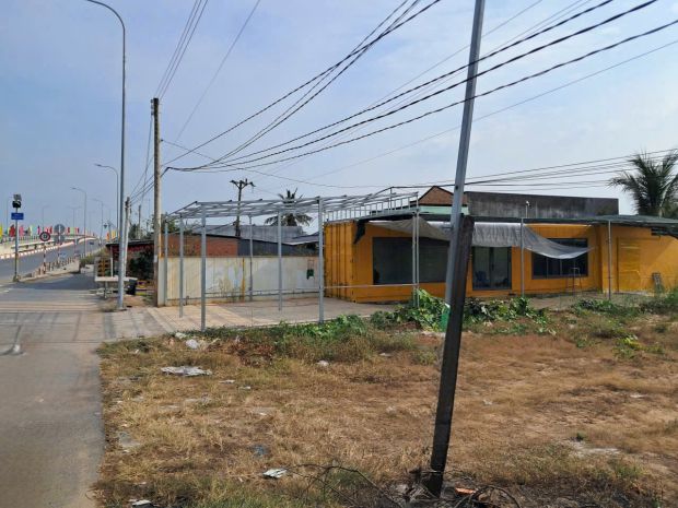 2000 m2 đất ở đô thị  mặt tiền đại lộ đt 818 - giá đất 7735651