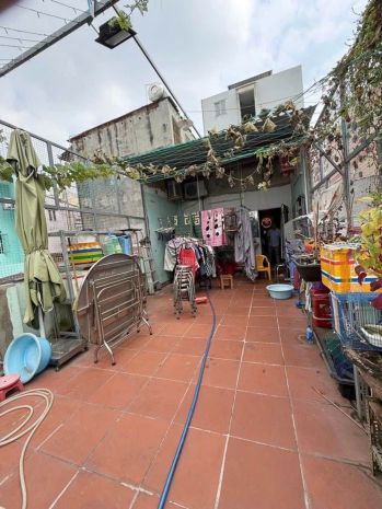 Nhà xe hơi ngủ trong nhà - chợ lạc quang -trường chinh q12- 7736009