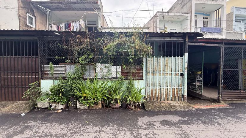 Nhà mặt tiền đường xe hơi né nhau - đông hưng thuận 23- 7736013