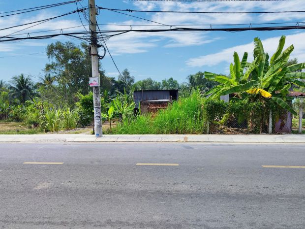 Cân ban 368m2 đât thô cư mt đương thê lư chi 5ty5 7736031