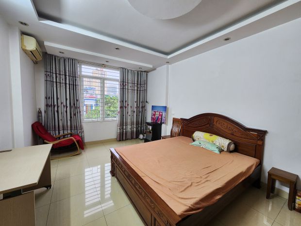 Cần bán nhà thanh xuân, lô góc 3 thoáng, 66m2 mt5.3 gara 7736261