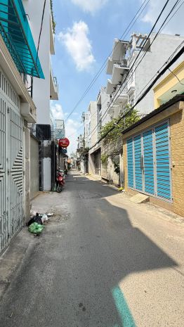 Nhà mới đẹp full nội thất cao cấp - ngay công viên làng hoa 7736955