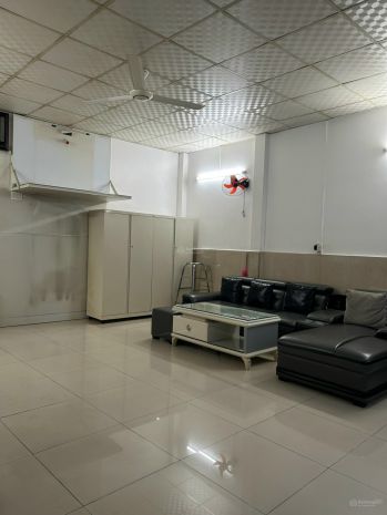 Cho thuê nhà riêng cho thuê 3 phòng ngủ  bến vân đồn, quận 7737453