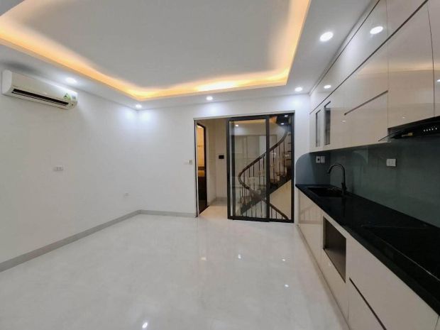 Nhà đẹp ba đình  31m²  mt 5,2m  6 tầng  full nội thất 7737992