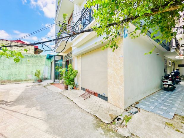 Bán nhà thạch bàn lô góc ngõ thông 7 tỷ 35m,sổ đỏ 7739479