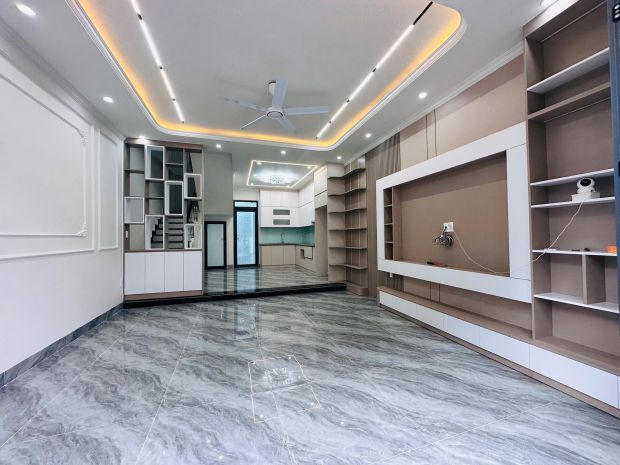 4,x tỷ  nhà 4 tầng xây độc lập, ô tô đỗ cửa sát siêu thị 7739822