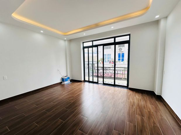 4,x tỷ  nhà 4 tầng xây độc lập, ô tô đỗ cửa sát siêu thị 7739824