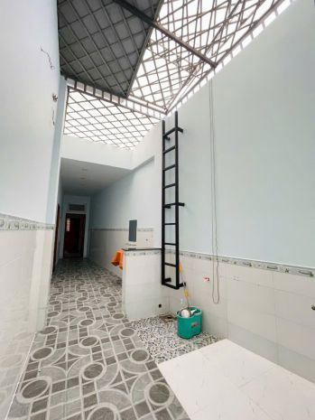 Nhà cấp 4 91,8m², ngang 4.6m  xe hơi ngủ trong nhà  giá 7739888