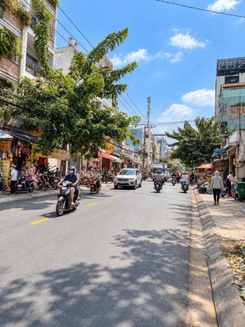Mặt tiền tân quý 152m² ngang 5.2m nở hậu  3 tầng  giá 7740302