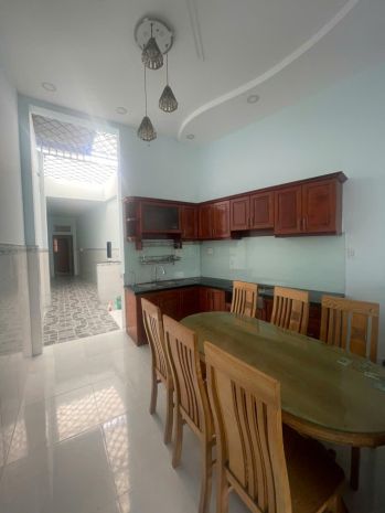 Nở hậu 6m  hơn 4 tỷ - nhà c4 hẻm xe hơi  gần phần mềm 7740500