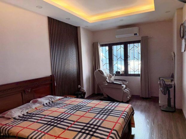 Bán nhà tạ quang bửu, 85m2, 8 tầng thang máy, mặt tiền 7m, 7740946
