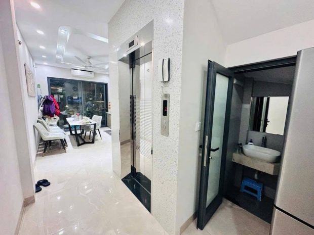 Bán nhà tạ quang bửu, 85m2, 8 tầng thang máy, mặt tiền 7m, 7740947