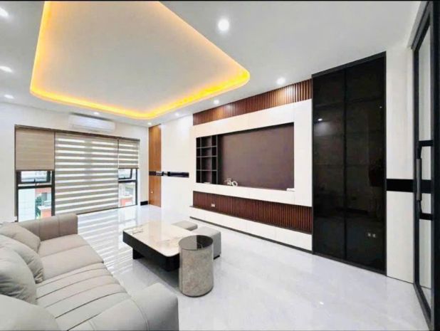 Bán nhà nguyễn văn linh 35m 6 tầng kinh doanh ô tô tránh 7740966