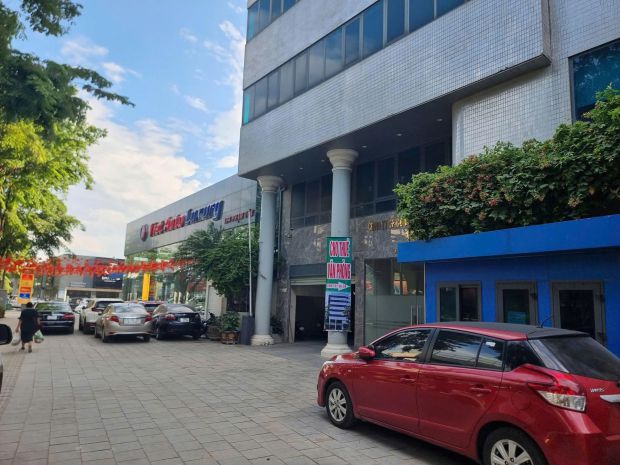 Chính chủ cho thuê văn phòng vị trí đắc địa: mặt tiền lớn, 7741239