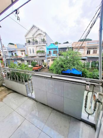 Bán nhà 1 trệt 1 lầu shr thổ cư 74m2 đường oto   p. tam 7741599