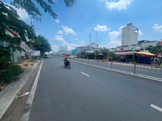 Cho thuê nhà nguyên căn  mặt bằng kinh doanh đẹp tại bình 7743275