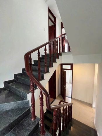 Cho thuê và sang nhượng villa nam hồ giá 18 triệu  phường 7743394